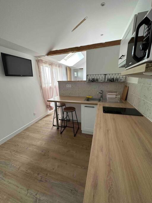 Petite Maison Avec Clim Blois Extérieur photo